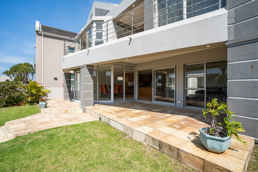 6 Bedroom Property for Sale in Royal Alfred Marina Eastern Cape